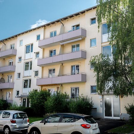 Design-Apartment In Linz Mit Netflix & Balkon Bagian luar foto
