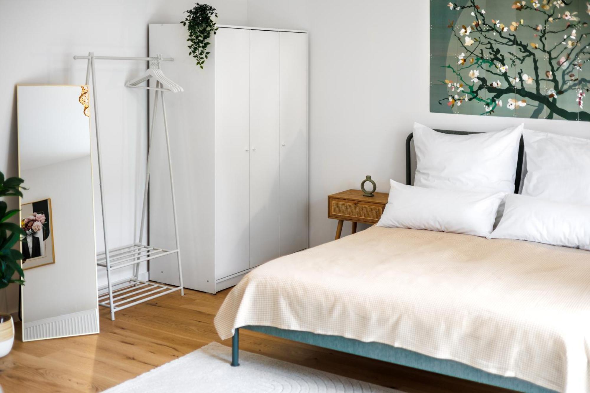 Design-Apartment In Linz Mit Netflix & Balkon Bagian luar foto