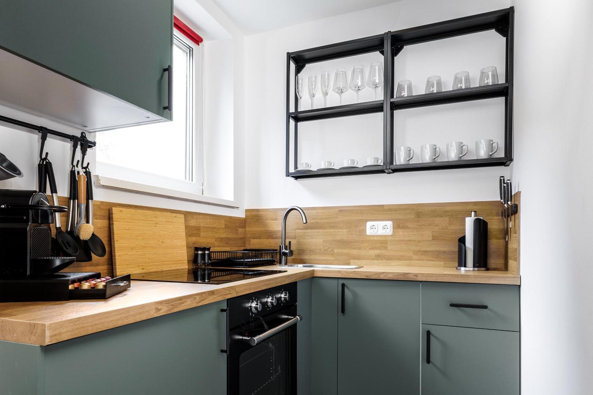 Design-Apartment In Linz Mit Netflix & Balkon Bagian luar foto